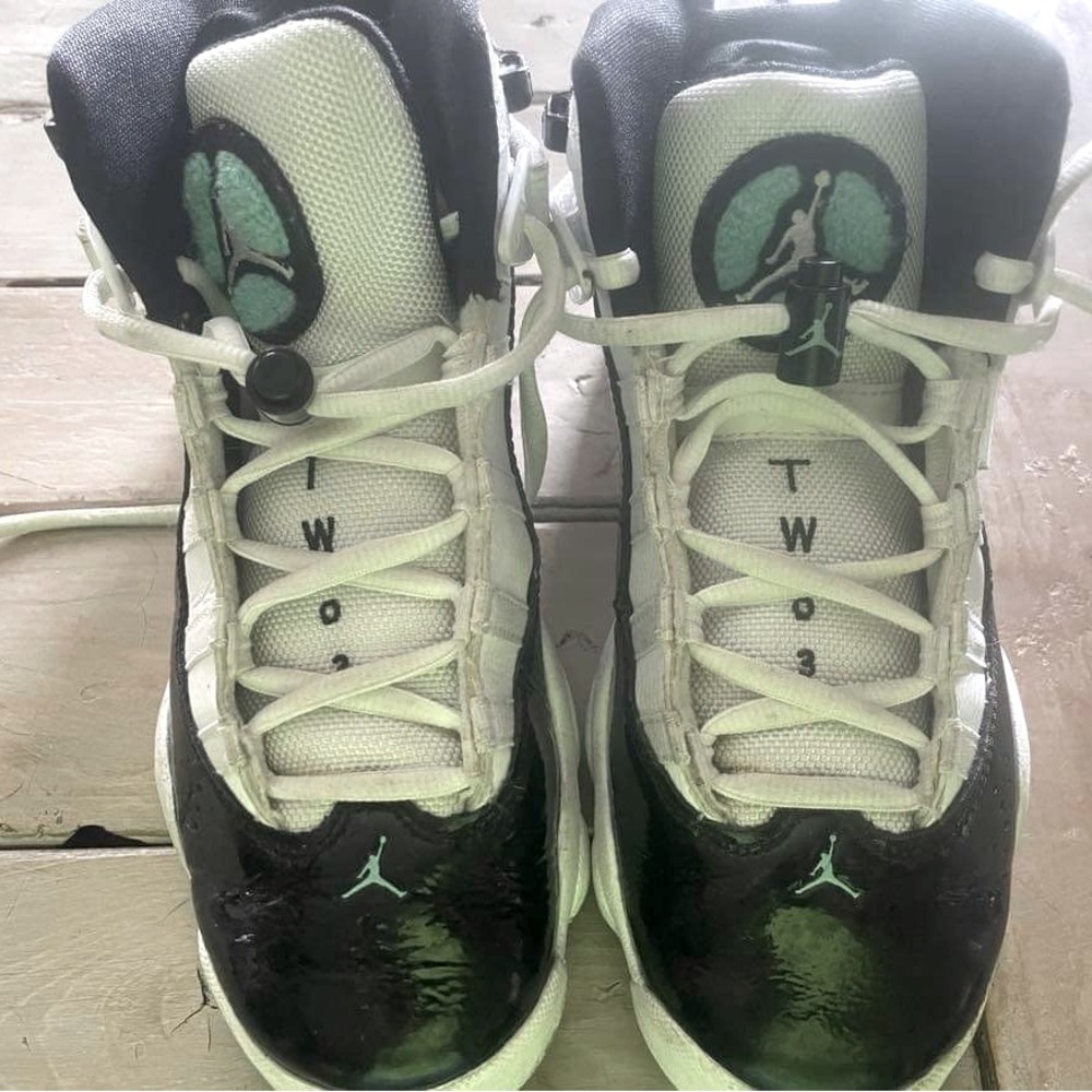 Jordan 6 Rings Tropical Twist 5Y